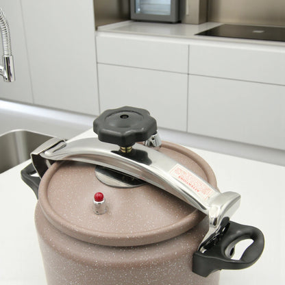 HTH High-Grade Aluminium Pressure Cooker 9L – Durable & Fast Cooking Pot with Secure Lock Lid, Non-Stick Finish, Ideal for Large Families - Damoo