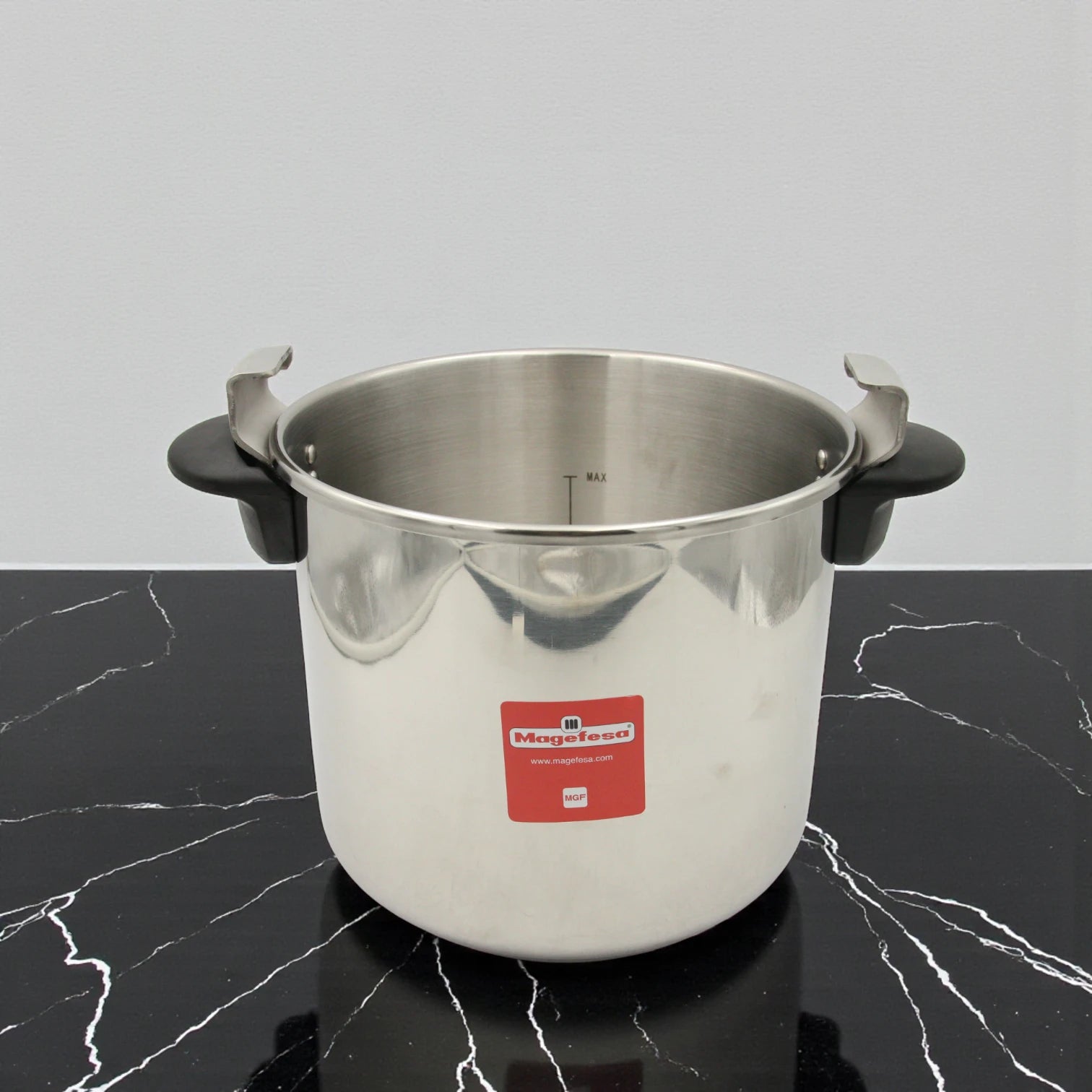 Magefesa Star 12 Fast Pressure Cooker – 12.7 Qt Stainless Steel High-Capacity Cooking Pot with Secure Locking Lid, 2-Piece Set, Durable & Efficient Kitchen Essential - Damoo