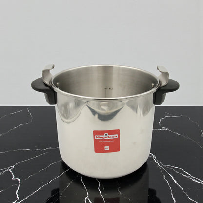 Magefesa Star 12 Fast Pressure Cooker – 12.7 Qt Stainless Steel High-Capacity Cooking Pot with Secure Locking Lid, 2-Piece Set, Durable & Efficient Kitchen Essential - Damoo