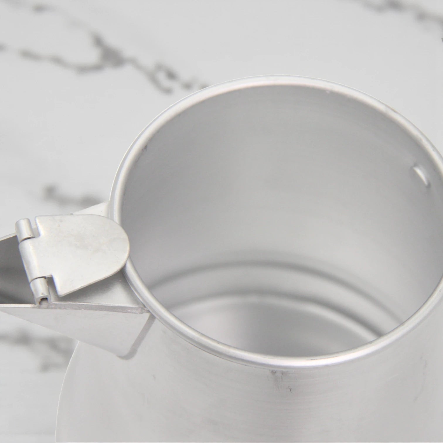 HTH Classic Aluminum Kettle – Lightweight Tea & Coffee Pot with Sturdy Handle, Durable & Easy to Use Kitchen Essential - Damoo