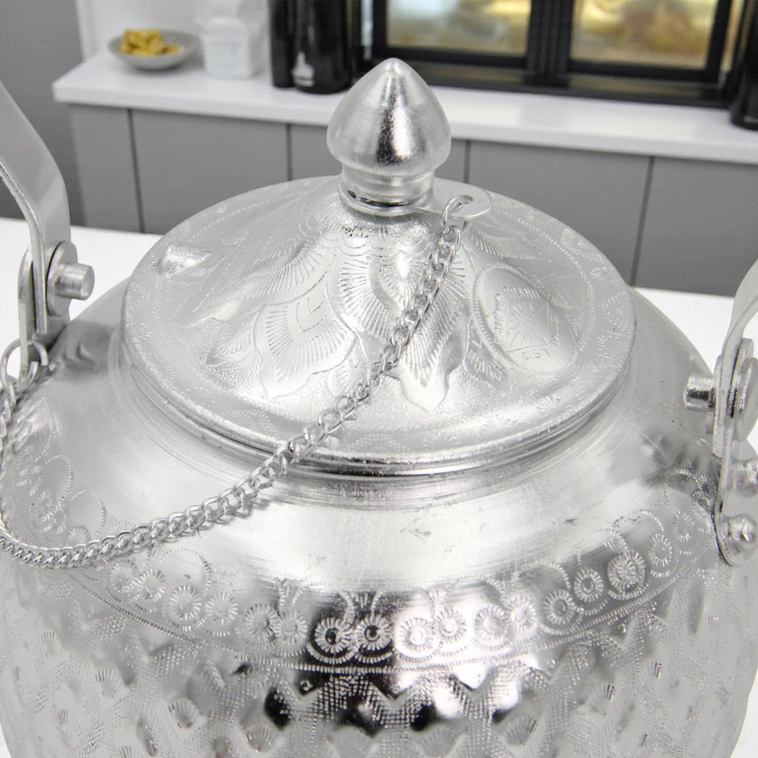 Damoo Decorative Silver Aluminum Kettle with Lid & Handle – Traditional Teapot Design, 1L Capacity – Elegant Hand-Etched Finish, Lightweight & Durable - Damoo
