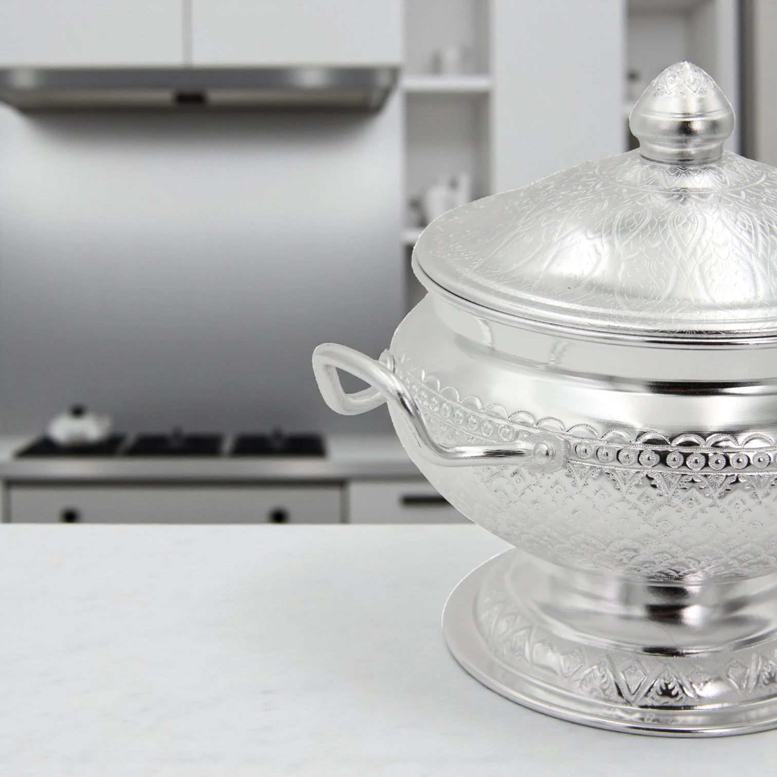 Damoo Traditional Silver Soup Serving Pot with Lid & Spoon – 27.5cm Long – Intricately Engraved Aluminum – Arabic Style Cookware for Soup, Curry & Stew - Damoo