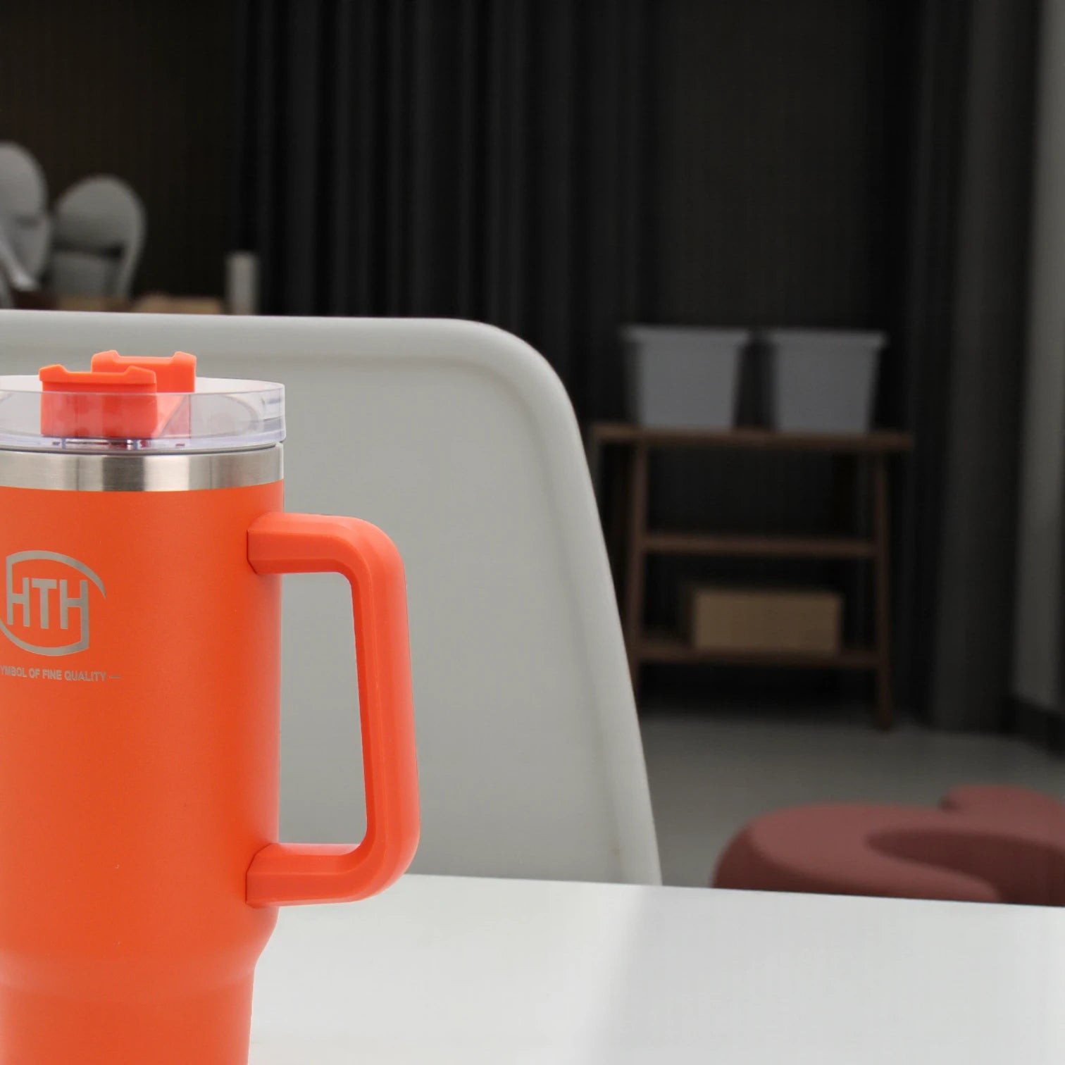 HTH Stainless Steel Travel Mug with Handle – Double Wall Insulated Coffee Cup, Leak-Proof Lid, Large Capacity, Orange - Damoo