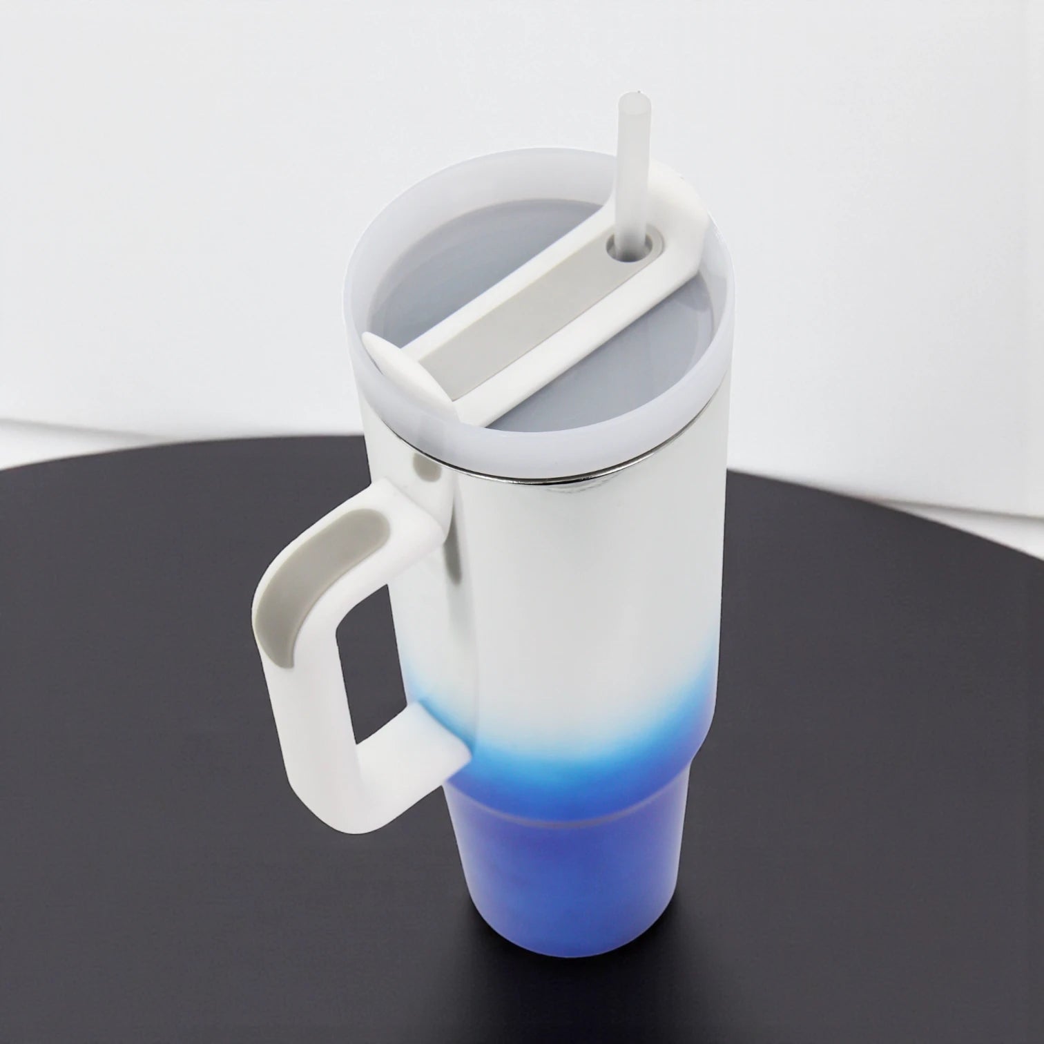 Damoo Electroplated Stainless Steel Travel Mug  with Handle & Lid – Double Wall Insulated Tumbler for Hot & Cold Drinks, Gradient Blue Silver - Damoo