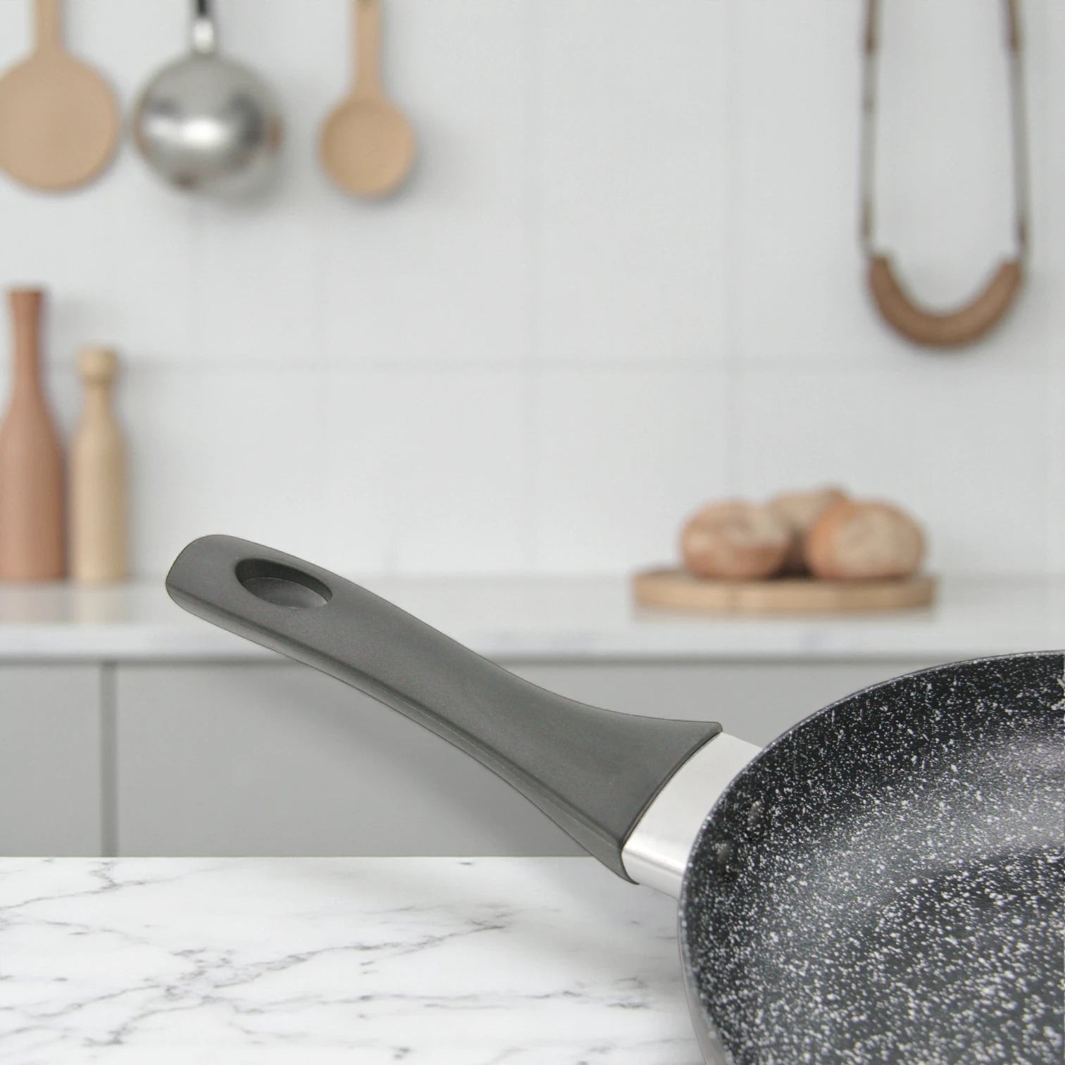 Baroly 3 Pcs Fry Pan Set (20cm, 24cm, 28cm) | Non-Stick Marble Coating | Induction & Oven Safe | Durable Aluminum Cookware with Soft-Touch Handles - Damoo