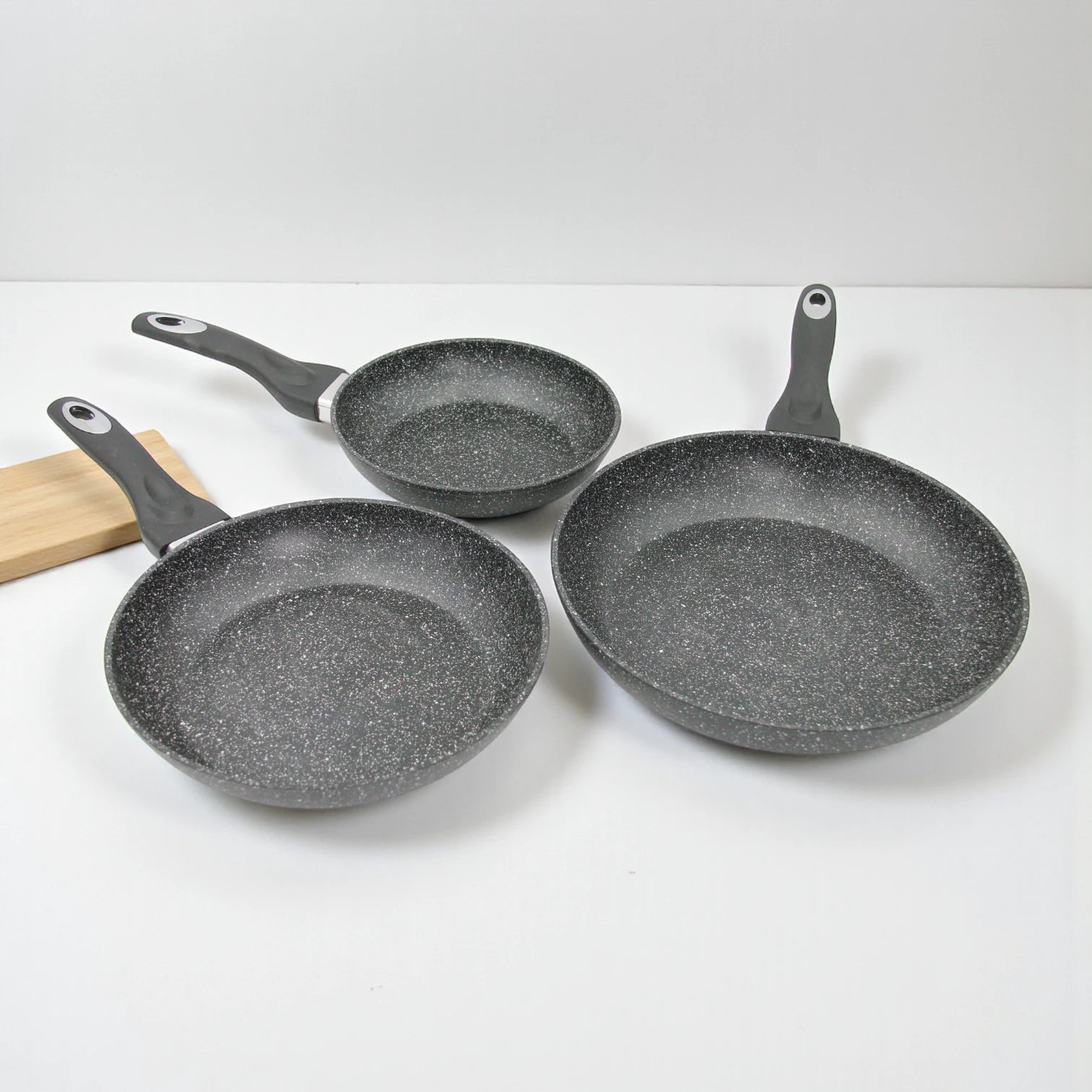 Baroly Stone Style Non-Stick Frying Pan Set | 3-Piece Cookware with Reinforced Mineral Coating | PFOA & Nickel Free | Works on All Stovetops (20cm, 24cm, 28cm) - Damoo