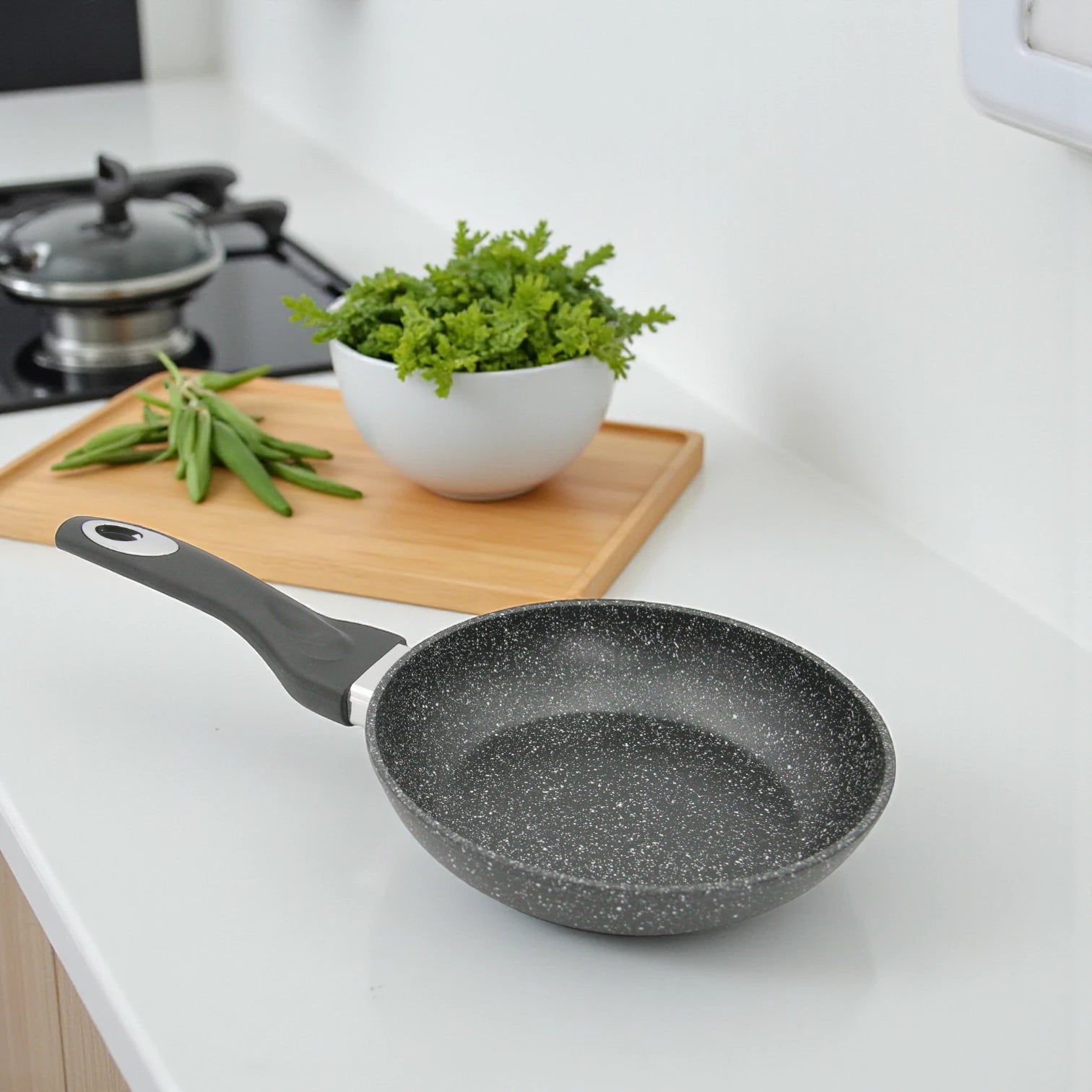 Baroly Stone Style Non-Stick Frying Pan Set | 3-Piece Cookware with Reinforced Mineral Coating | PFOA & Nickel Free | Works on All Stovetops (20cm, 24cm, 28cm) - Damoo