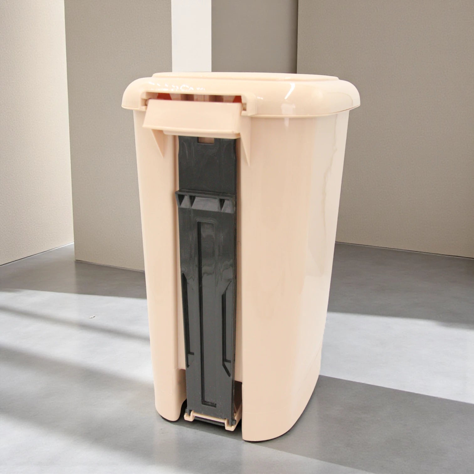 ALFELAIJ Zahi Trash Bin with Removable Inner Bucket | Durable Plastic Trash Can | Hands-Free Foot Pedal Waste Bin