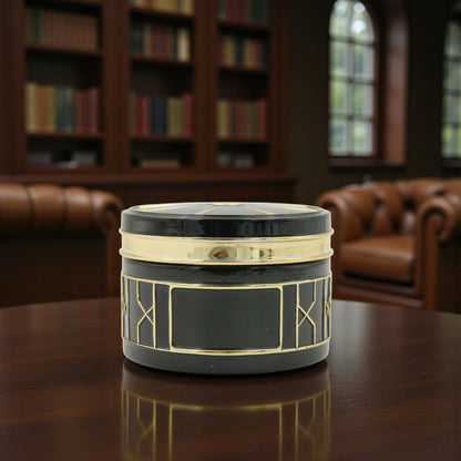 جرة زخرفية سوداء فاخرة بتفاصيل ذهبية - حاوية تخزين أنيقة للبخور أو المجوهرات أو ديكور المنزل 