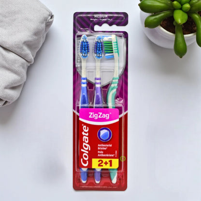 Colgate ZigZag Toothbrush 3 Pack | Medium Bristles | Antibacterial Bristles | Deep Cleaning | Effective Plaque Removal | Oral Care 2+1 Value Pack - Damoo