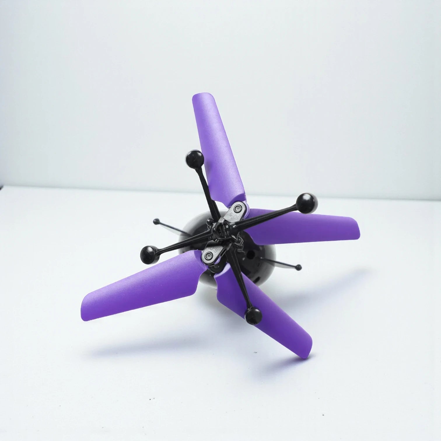 Kuromi Voladora Sensorial Superhero Flying Helicopter Toy | USB Rechargeable Induction Suspension Aircraft | Avengers Characters | Fun Gift for Kids 6+