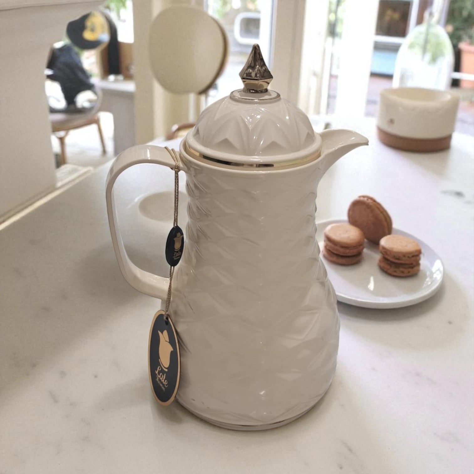 Lale Premium Diamond Design Thermos 1.0L – Elegant Cream Insulated Flask with Golden Lid, Double Wall Vacuum, and Long-Lasting Heat & Cold Retention for Coffee, Tea & Hospitality Serving - Damoo