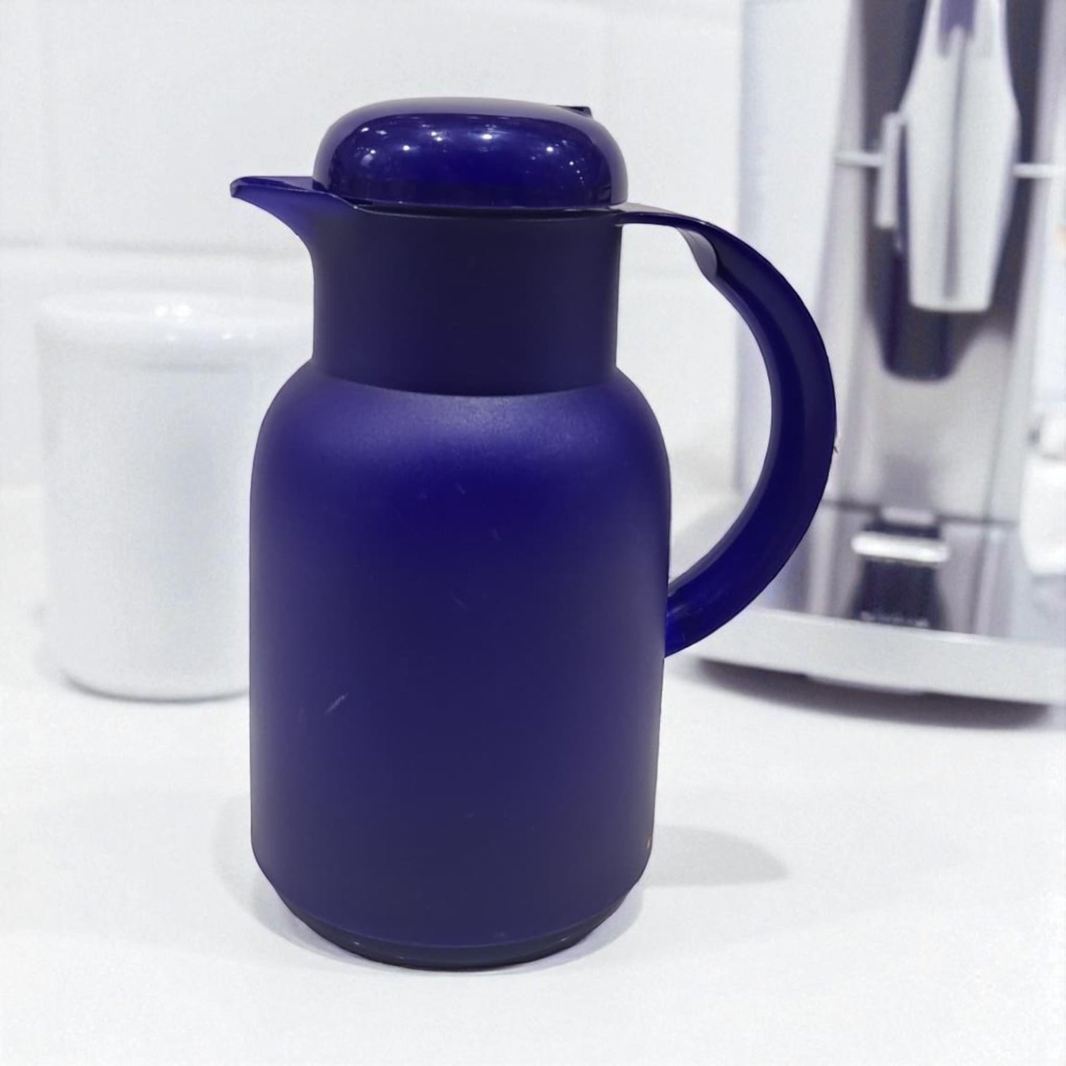 Elegant Insulated Thermos Jug 1.0L – Modern Double-Wall Vacuum Flask with Secure Lid, Heat & Cold Retention, and Ergonomic Handle – Available in Multiple Stylish Colors - Damoo