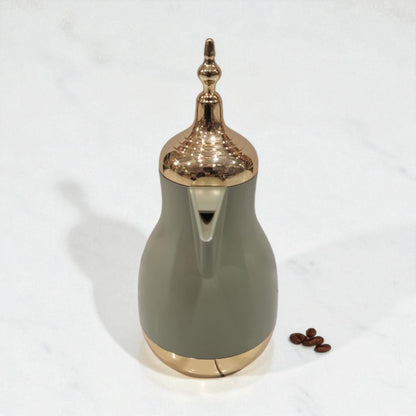 Luxury Arabic Dallah-Style Green Thermos 1.0L – Elegant Gold Handle & Lid, Premium Insulated Vacuum Flask for Coffee & Tea, Long Heat Retention, Ideal for Home, Office & Majlis Use - Damoo