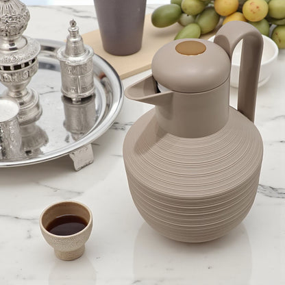 Ripple 1.0L Vacuum Flask – Double-Wall Insulated Thermos Jug with Glass Liner, Hot & Cold Beverage Server, Ribbed Modern Design & Easy-Pour Spout for Home or Office - Damoo