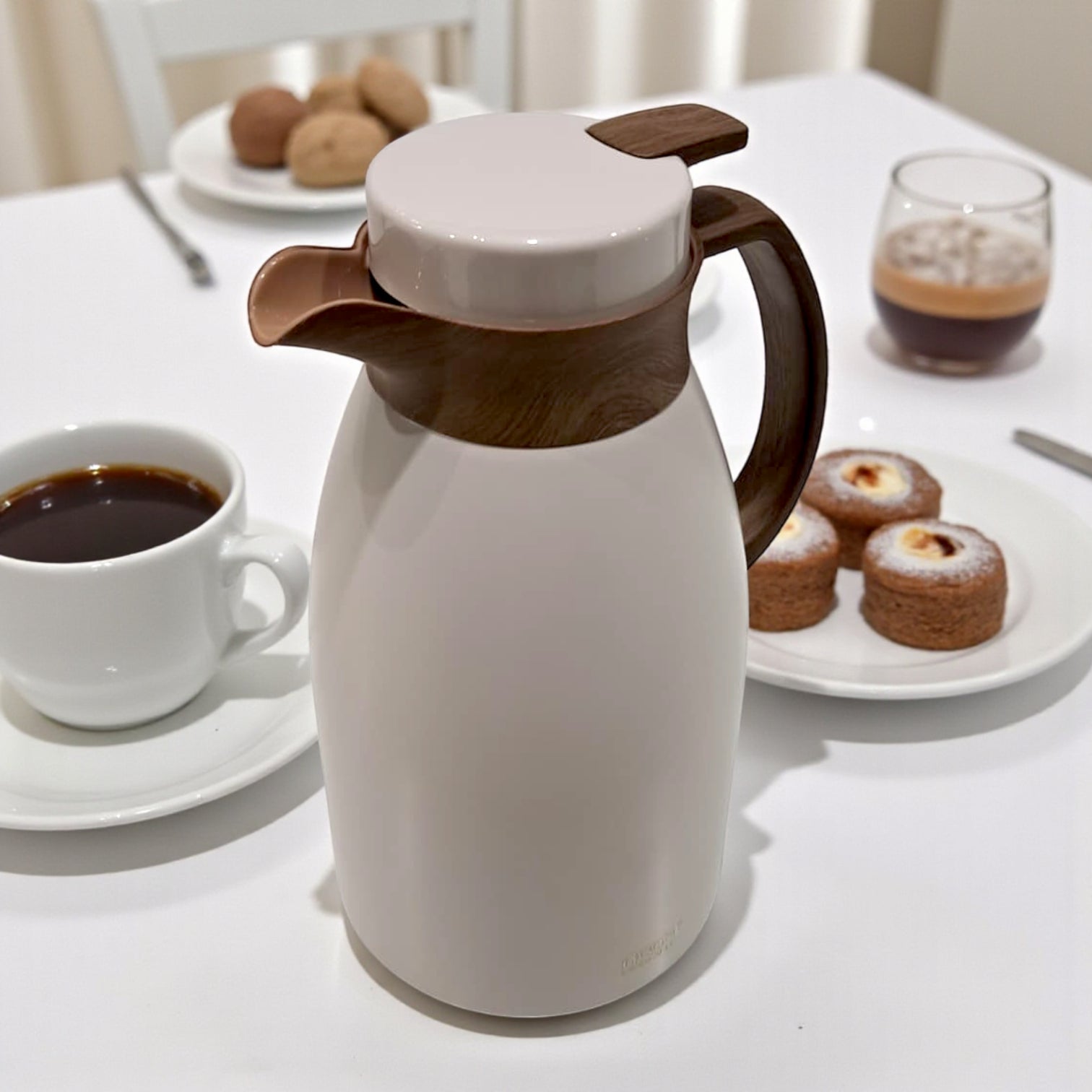 Regal Thermal Coffee Carafe – Double-Wall Vacuum Insulated Beverage Dispenser, 24H Heat / Cold Retention, Leak-Proof Lid, Ergonomic Handle & Easy-Clean Design for Home, Office, and Events