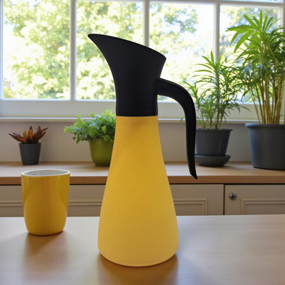 Crystal House 600ML Insulated Jug – Yellow & Black Vacuum Flask, Elegant Tall Design, Double-Wall Heat Retention, Easy-Pour Spout, and Ergonomic Handle for Hot & Cold Beverages - Damoo