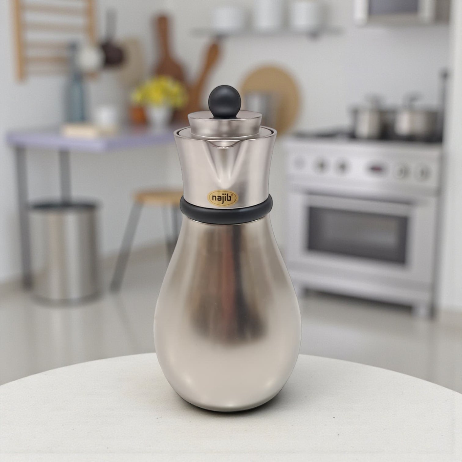 Najib Modern Style Stainless Steel Vacuum Flask Set – 0.7L & 1.0L Double-Wall Insulated Thermos Jugs | Elegant Brushed Silver Finish, Leak-Proof Design & Ergonomic Handle for Hot & Cold Beverages - Damoo