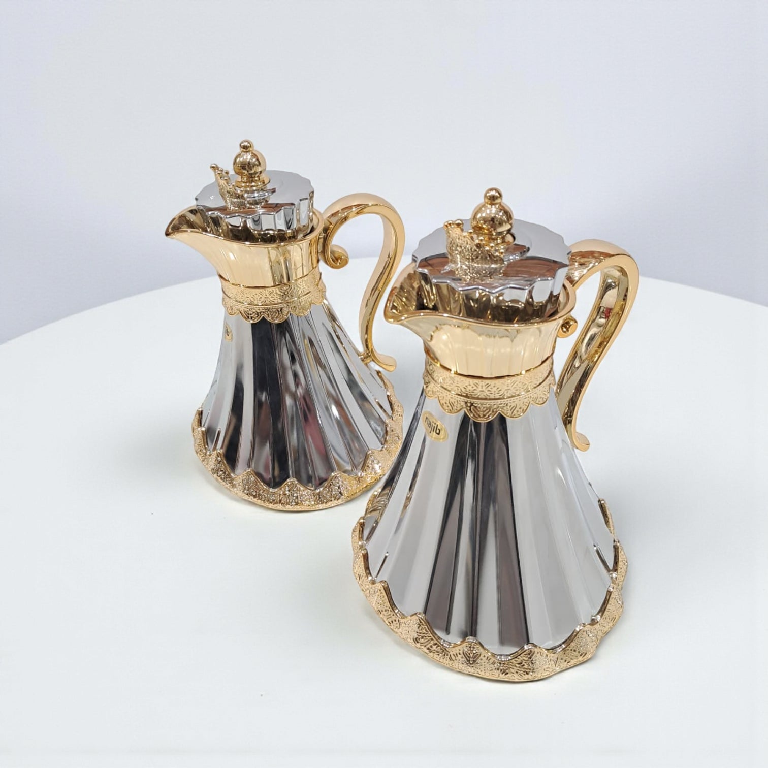 Najib Premium Quality Vacuum Flask Set – 0.7L & 1.0L | Elegant Double-Wall Insulated Jugs with Crown Lid & Ornate Handle | Ideal for Hot & Cold Beverages | Modern Style Collection - Damoo