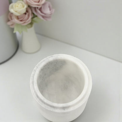 مرطبان رخامي فاخر للتخزين مع غطاء - علبة أسطوانية أنيقة لتنظيم بهارات المطبخ، ومستلزمات الحمام، والمجوهرات، وديكورات المنزل