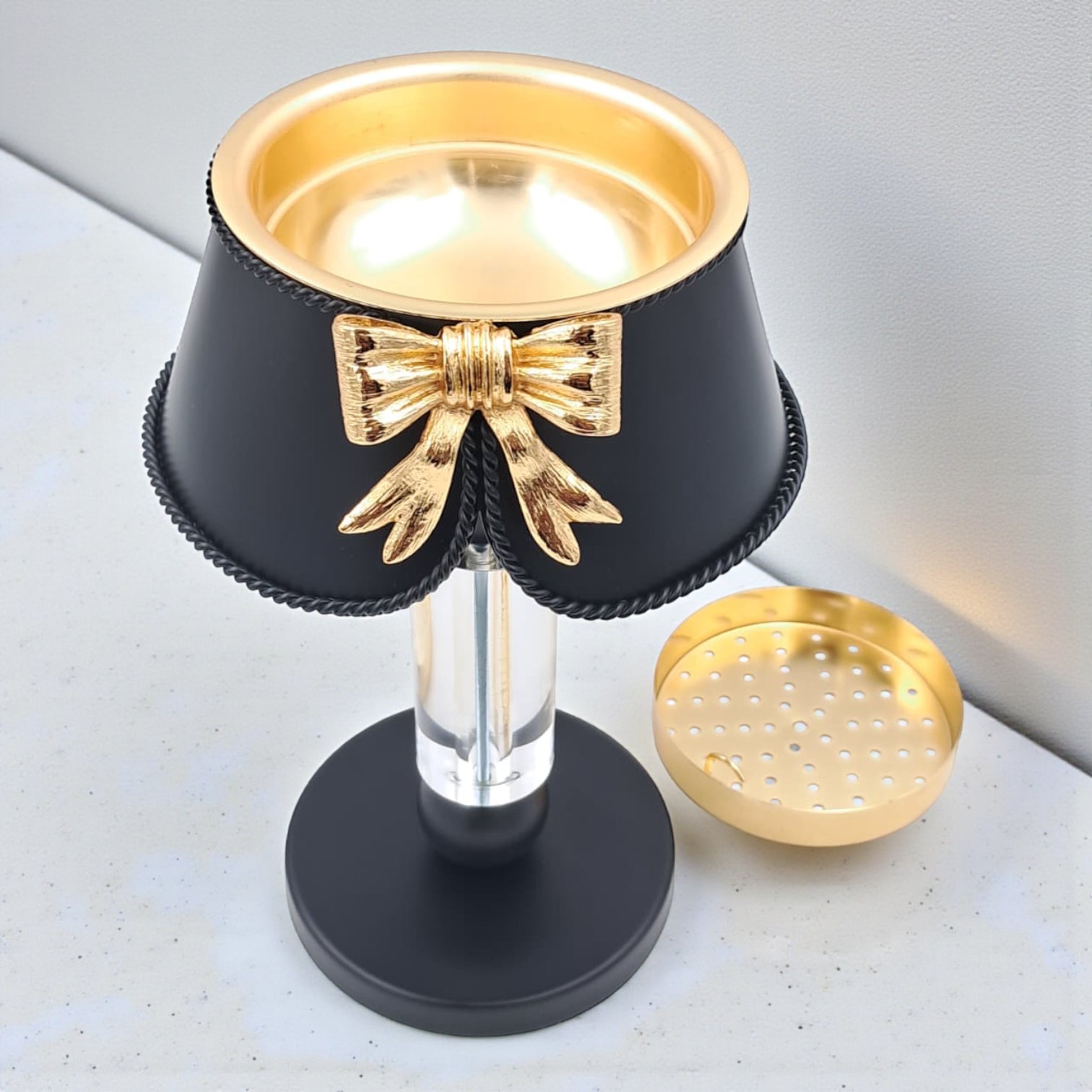 Palermo Luxury Decorative Bakhoor Burner Lamp – Elegant Home Incense Stand with Bow Design & Premium Craft Detailing - Damoo