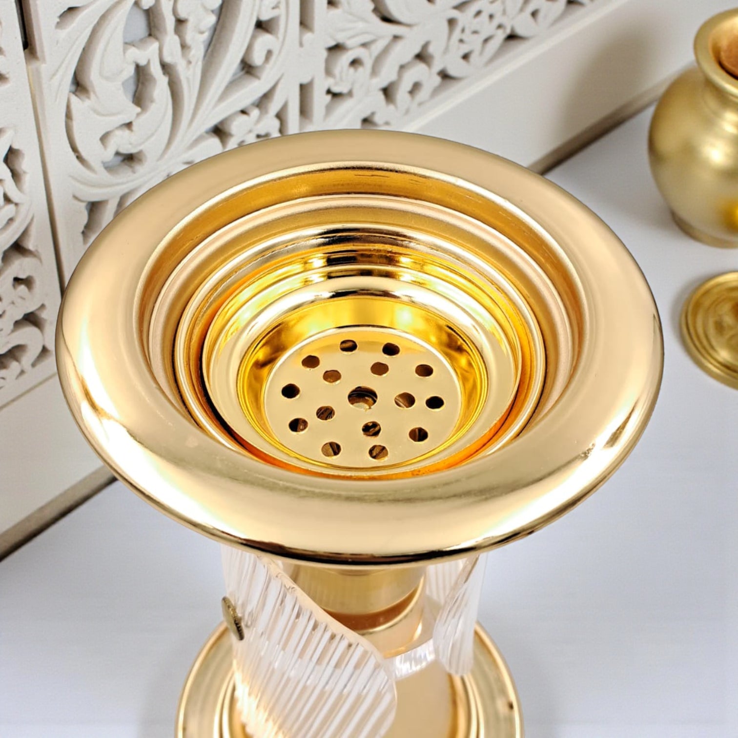 Luxury Metal & Clear Ribbed Glass Bakhoor Incense Burner with Ventilated Cap – Elegant Arabic Oud & Incense Holder for Majlis, Ramadan & Home Décor (20H x 11.5L × 11.5W CM) - Damoo