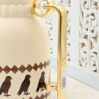 0.6L Vacuum Flask with Traditional Falcon Design & Gold Handle – Double Wall Insulated Hot & Cold Beverage Thermos (26H x 19L x 13.5W CM) - Damoo