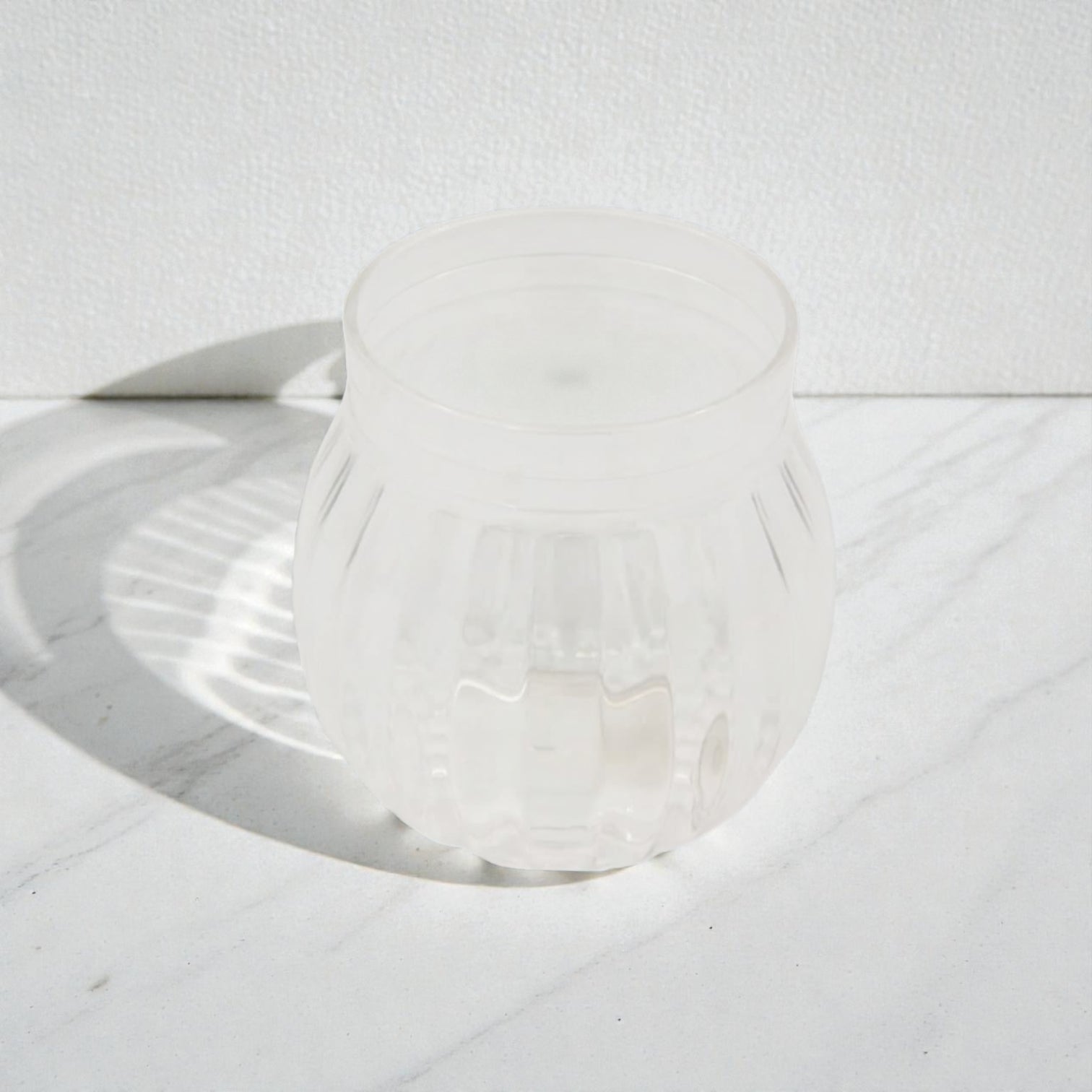 Acrylic Storage Jar with Gold Metal Lid & Handle – Clear Decorative Kitchen Canister (H 16cm x L 13cm x W 13cm)