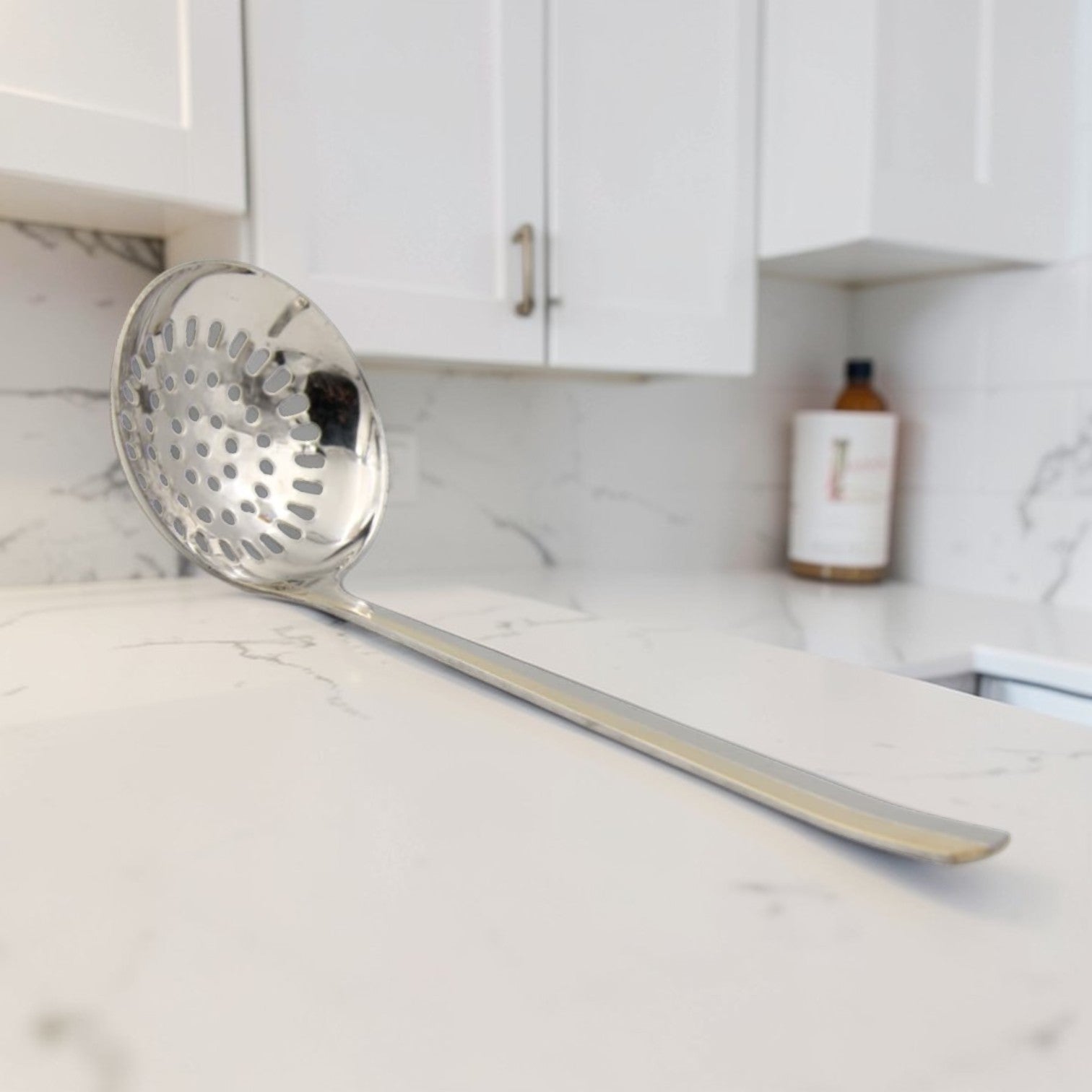 Yuniverse Stainless Steel Skimmer Spoon Strainer Ladle with Perforated Bowl & Long Handle – Oil Draining Cooking Utensil for Frying, Boiling & Straining - Damoo