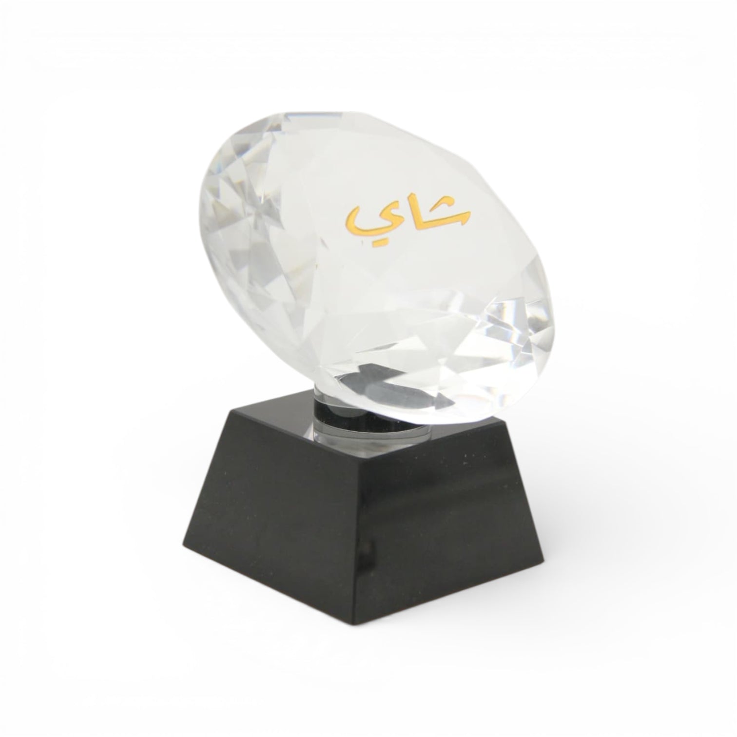 Luxury Crystal Tea Display Ornament with Gold Arabic Calligraphy "شاي" – Elegant Faceted Glass Decorative Piece on Black Stand for Home, Office, and Gift Decor** - Damoo