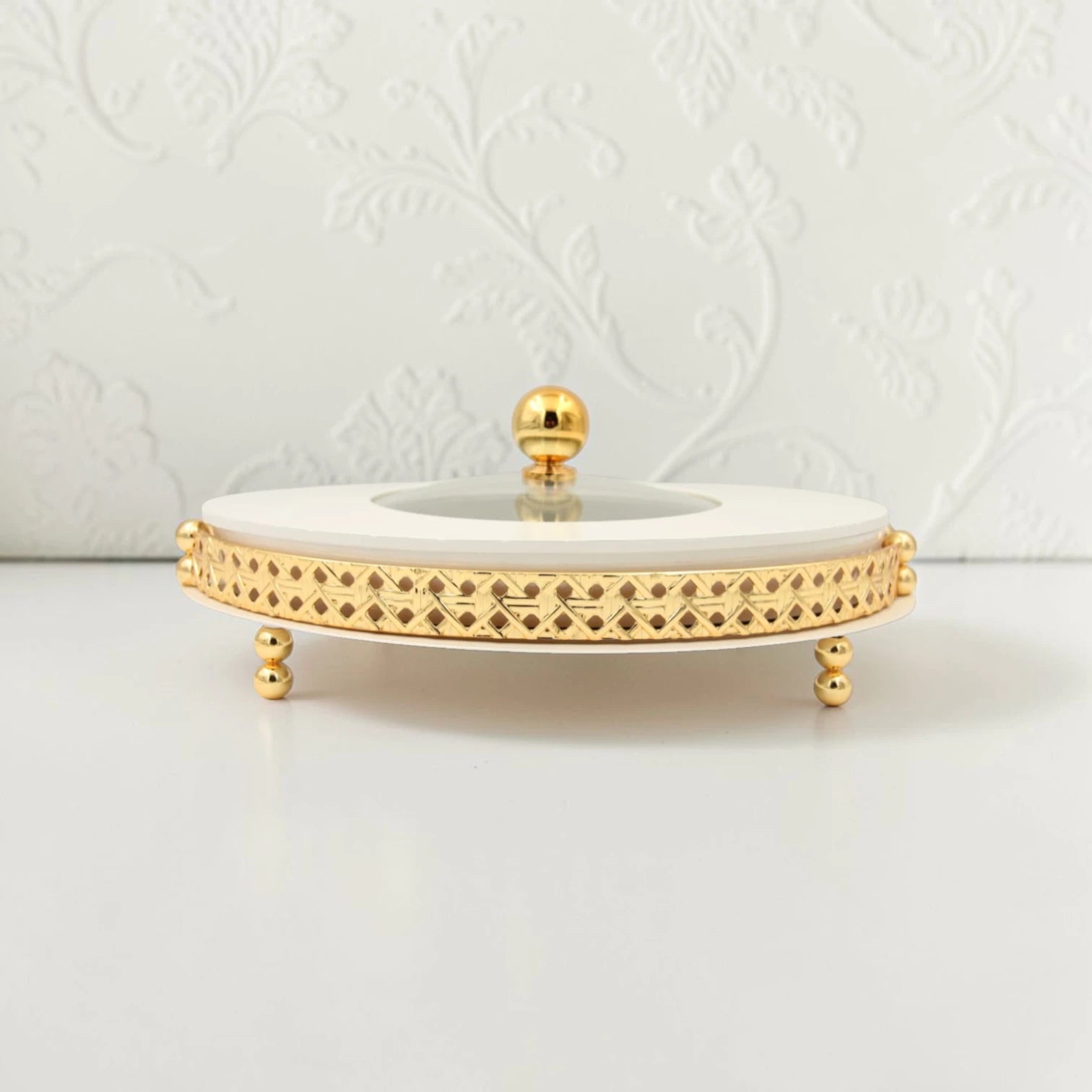 Al Habbai Oval Covered Serving Dish with Lid and Decorative Stand – Elegant Dessert, Dates & Candy Serving Tray for Majlis and Hospitality - Damoo