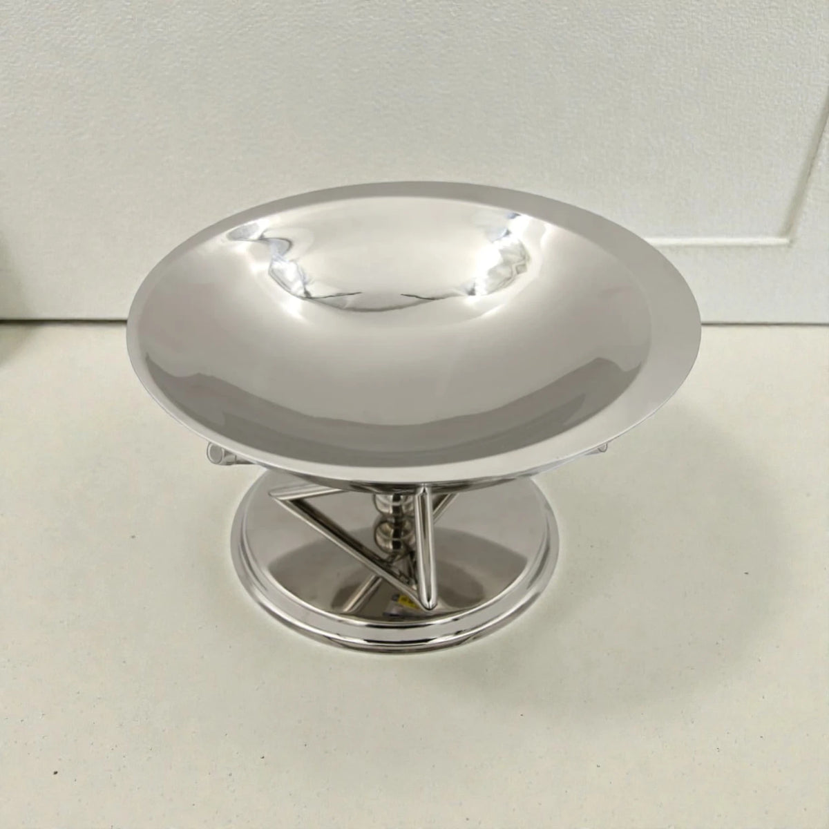 Modern Metal Serving Bowl with Stand – Elevated Decorative Fruit, Snack & Dessert Display Dish for Home & Hosting (18H x 32L × 32W CM) - Damoo