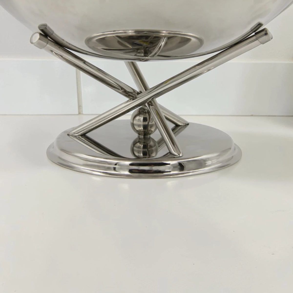 Modern Metal Serving Bowl with Stand – Elevated Decorative Fruit, Snack & Dessert Display Dish for Home & Hosting (18H x 32L × 32W CM) - Damoo