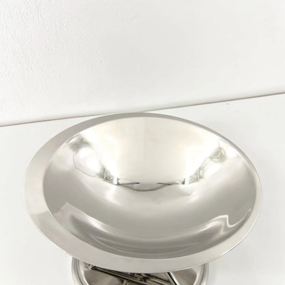 Modern Metal Serving Bowl with Stand – Elevated Decorative Fruit, Snack & Dessert Display Dish for Home & Hosting (18H x 32L × 32W CM) - Damoo
