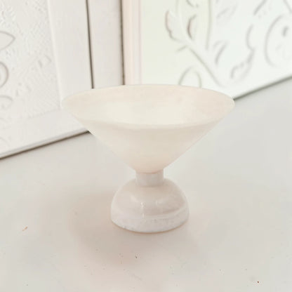 Elegant Pedestal Serving Bowl Decorative Centerpiece Dish – Modern Minimalist Bowl for Fruits, Snacks & Table Display (14H x 19L × 19W CM) - Damoo