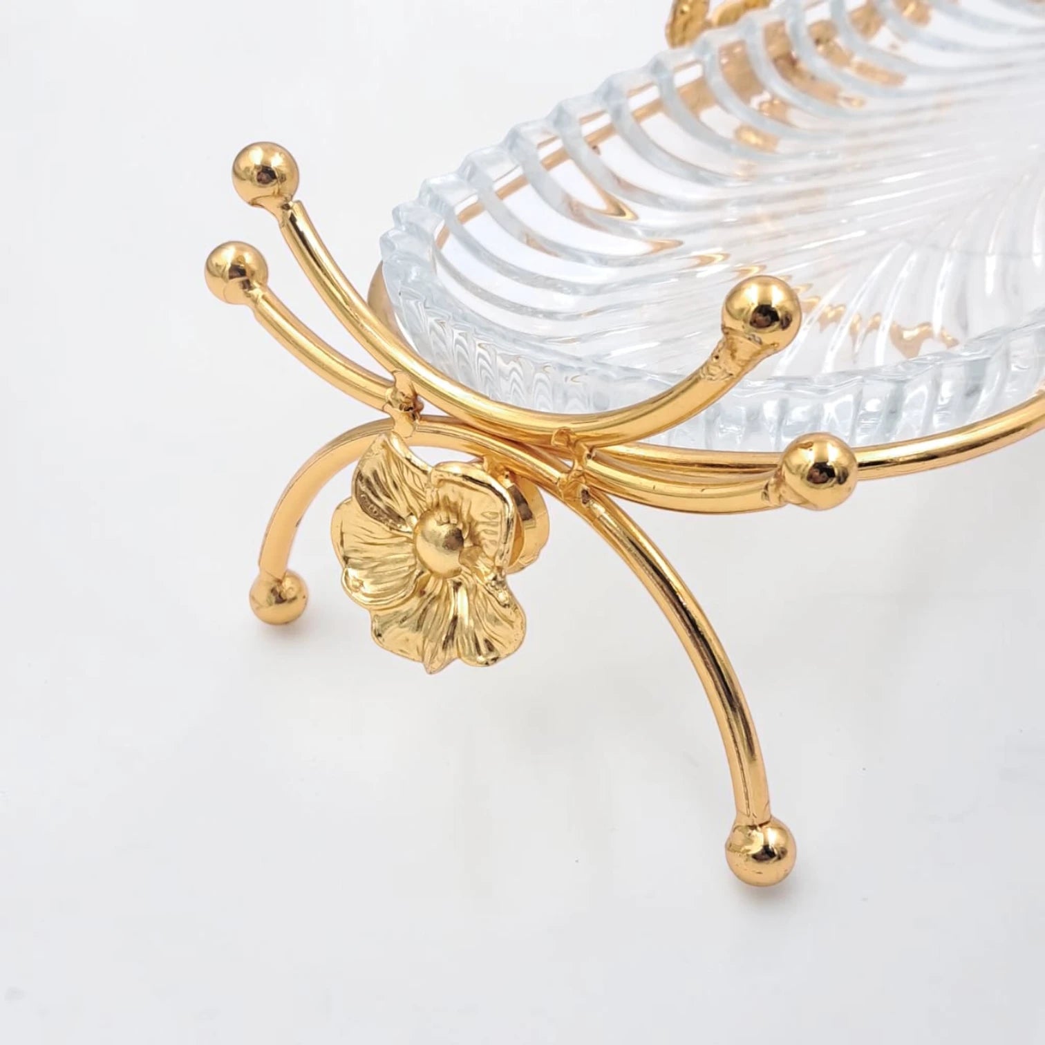 Luxury Oval Glass Serving Tray with Gold Floral Stand – Elegant Dessert, Dates & Candy Display Platter (44 x 21 x 12 cm) - Damoo