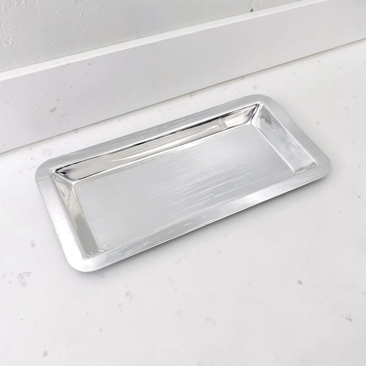 Elegant Rectangular Butter Dish with Clear Lid & Gold Floral Handle – Premium Serving Tray for Butter, Cheese & Desserts (32 x 16 x 12 cm) - Damoo