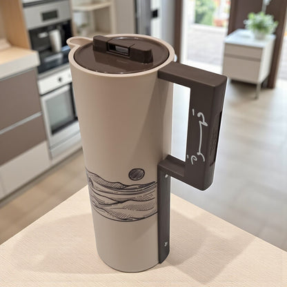 1L Arabic Style Vacuum Flask with Camel Desert Design – Double Wall Insulated Coffee Thermos with Secure Lid and Ergonomic Handle - Damoo