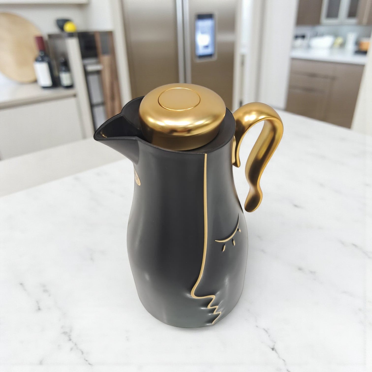 Najib Modern Style Vacuum Flask Set – 0.7L & 1.0L  Thermos Duo, Elegant Face Design, Double-Wall Insulated Jugs for Hot & Cold Beverages, Leak-Proof Lid & Ergonomic Handle - Damoo