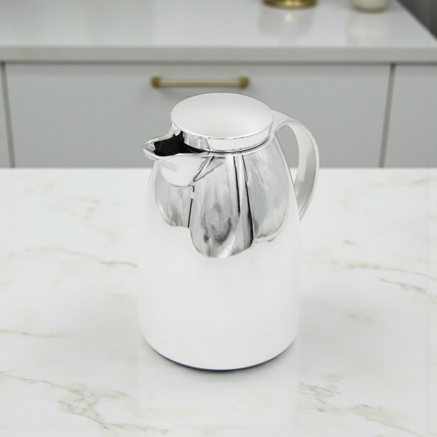 Regal Vacuum Jug 0.5 Liter | Stainless Steel Double Wall Thermal Flask | Premium Hot & Cold Beverage Server – Elegant Chrome Finish