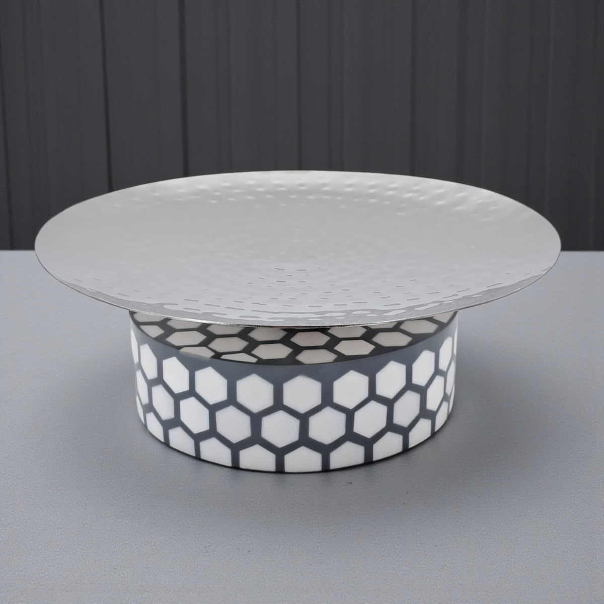 Elegant Hammered Metal Cake Stand with Geometric Base | Modern Dessert & Serving Display | Durable Decorative Table Centerpiece