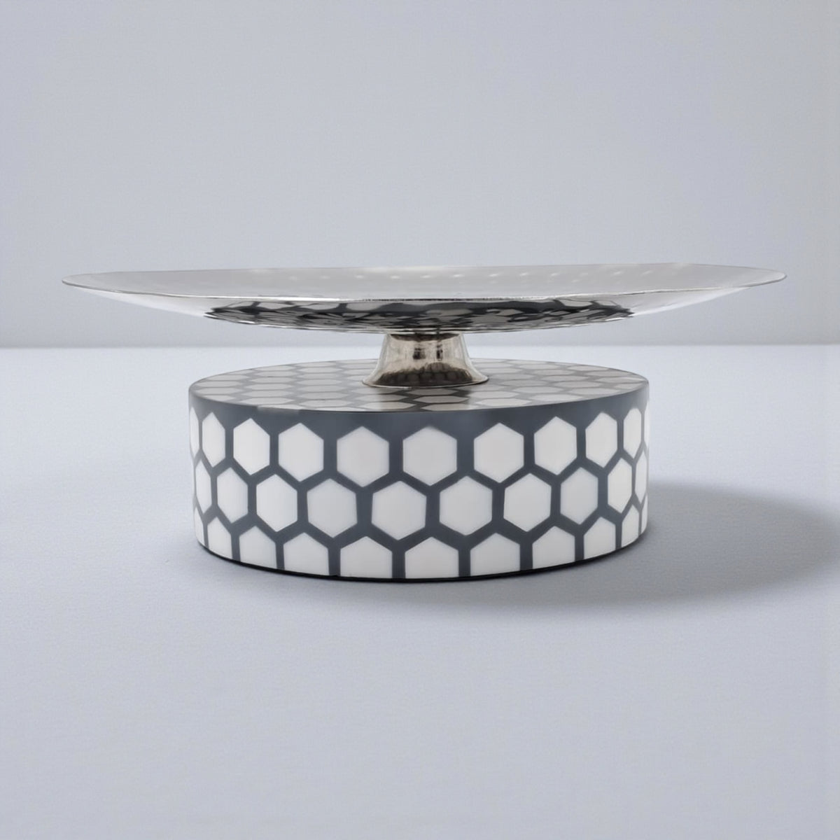 Elegant Hammered Metal Cake Stand with Geometric Base | Modern Dessert & Serving Display | Durable Decorative Table Centerpiece