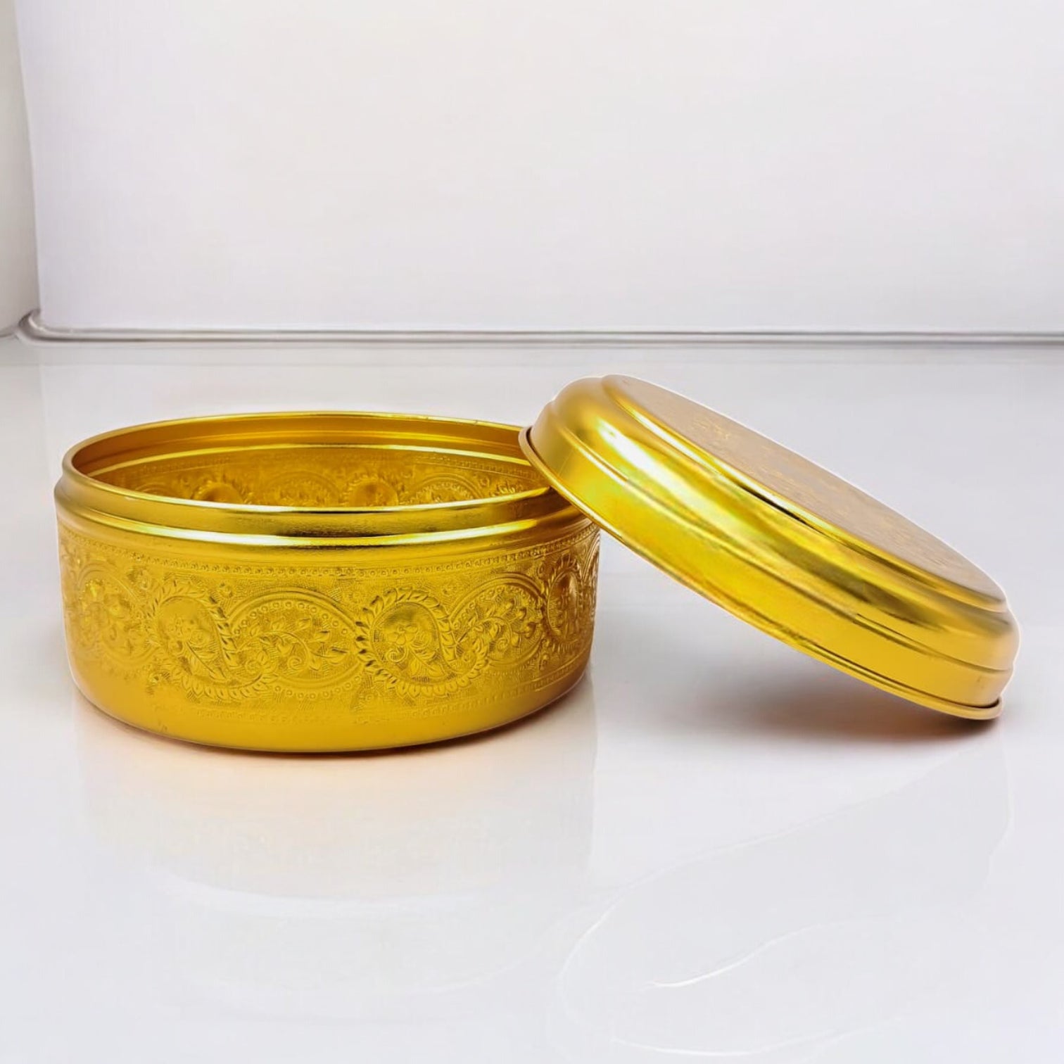 Arabic Embossed Metal Storage Container – Premium Round Box with Lid for Dry Fruits, Dates, Sweets, Spices, Jewelry & Gifting | Decorative Traditional Design | 21cm Large Size