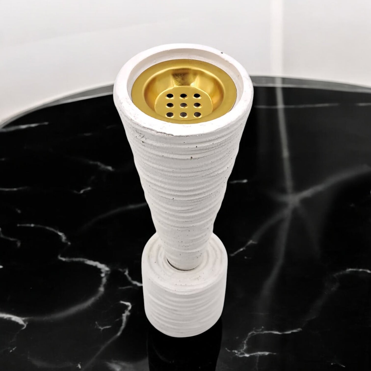 Modern Ribbed Ceramic Incense Burner with Gold Metal Cup – Minimalist Bakhoor & Oud Burner for Home Décor - Damoo