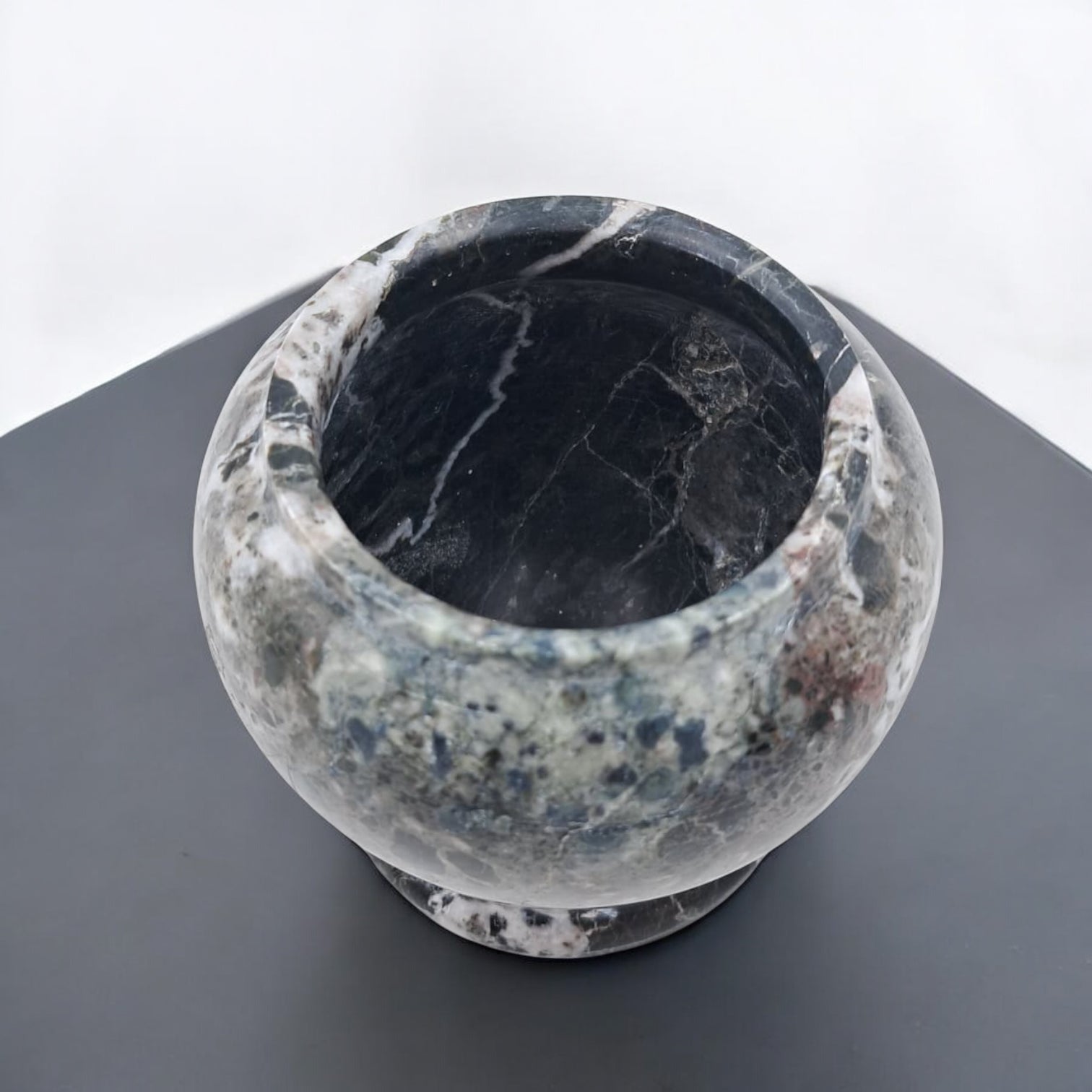 Luxury Hand-Carved Natural Marble Storage Jar with Lid – Elegant Decorative Organizer for Home & Majlis - Damoo