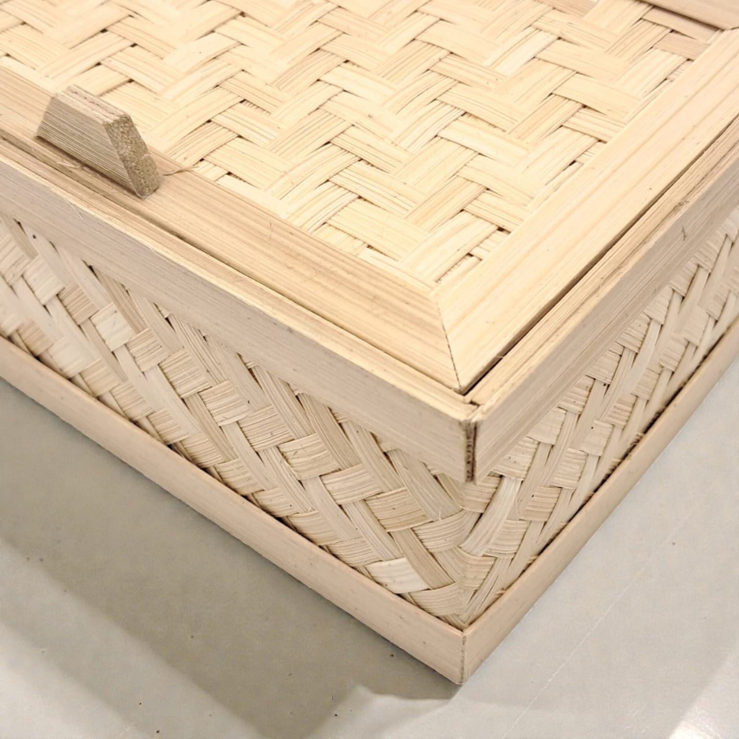 Handwoven Bamboo Storage Box with Lid – Natural Rectangular Organizer for Home & Gift Use (9H x 18L x 12.5W CM) - Damoo