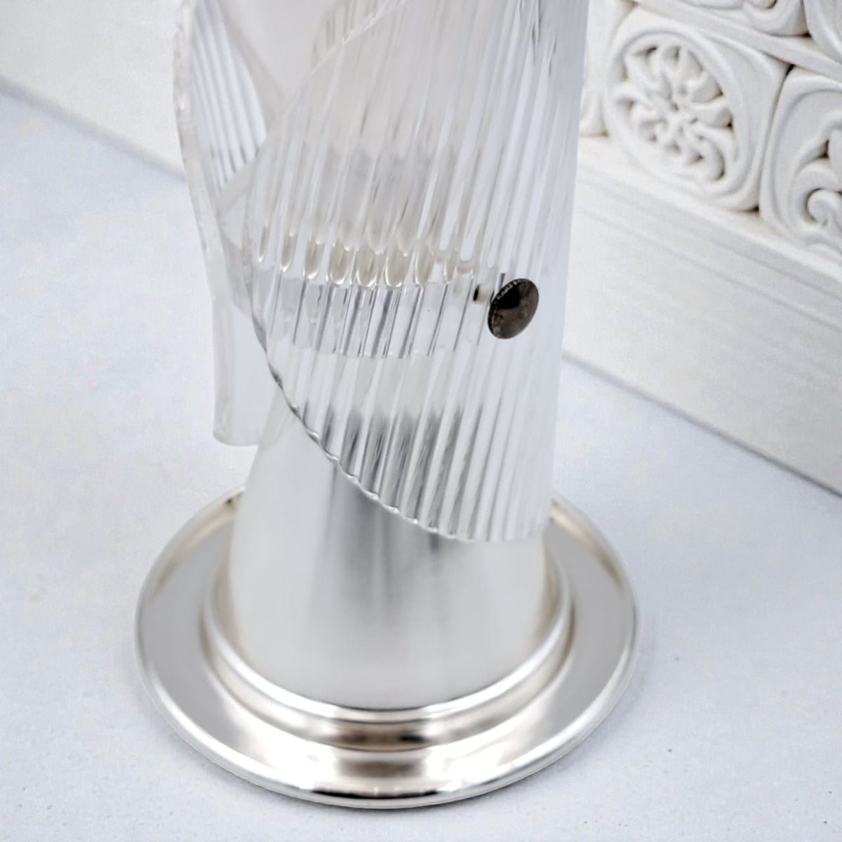 Luxury Metal & Clear Ribbed Glass Bakhoor Incense Burner with Ventilated Cap – Elegant Arabic Oud & Incense Holder for Majlis, Ramadan & Home Décor (20H x 11.5L × 11.5W CM) - Damoo