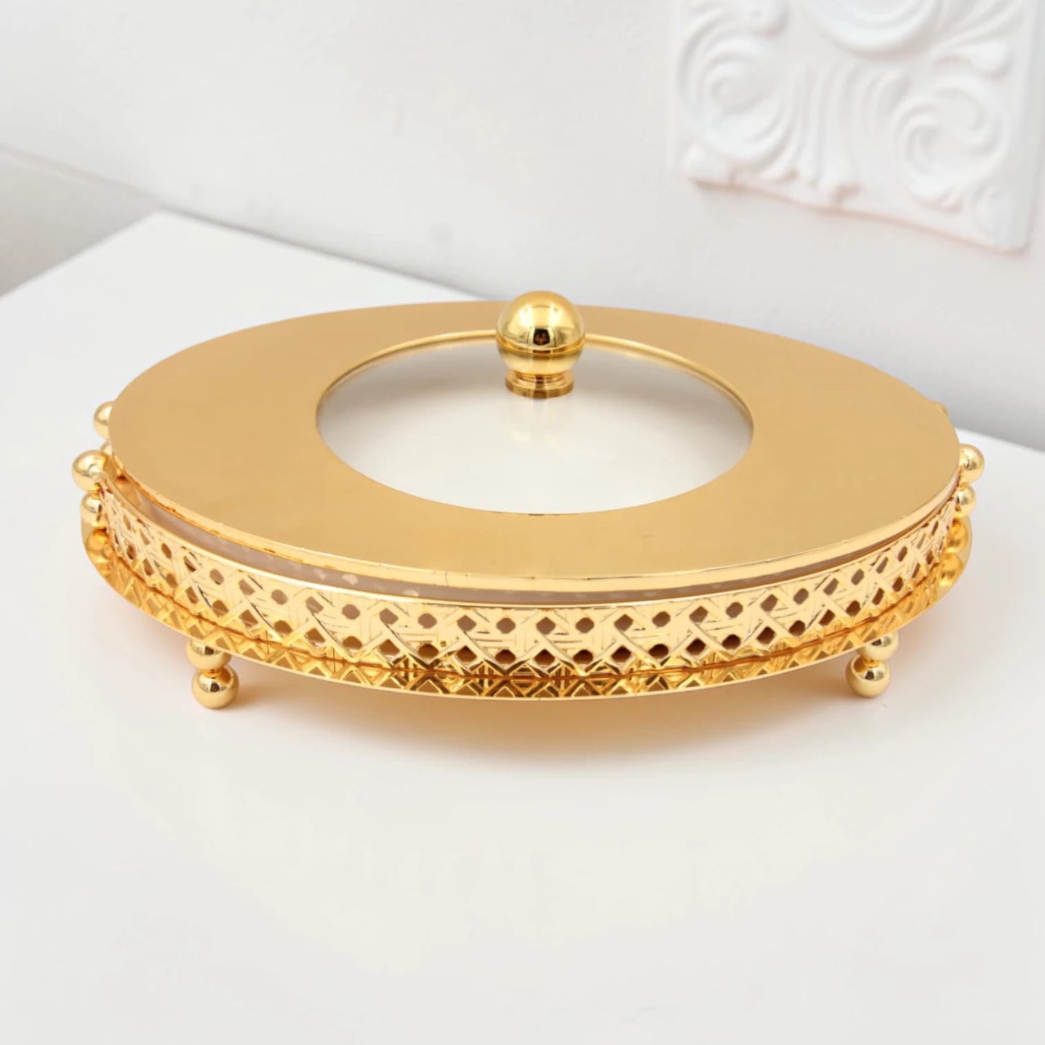 Al Habbai Oval Covered Serving Dish with Lid and Decorative Stand – Elegant Dessert, Dates & Candy Serving Tray for Majlis and Hospitality - Damoo