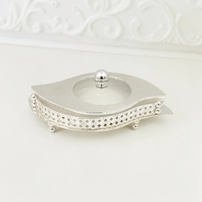 Al Habbai Leaf Shape Covered Serving Dish with Decorative Stand – Elegant Dates, Dessert & Candy Serving Bowl for Majlis Hospitality - Damoo
