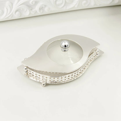 Al Habbai Leaf Shape Covered Serving Dish with Decorative Stand – Elegant Dates, Dessert & Candy Serving Bowl for Majlis Hospitality - Damoo